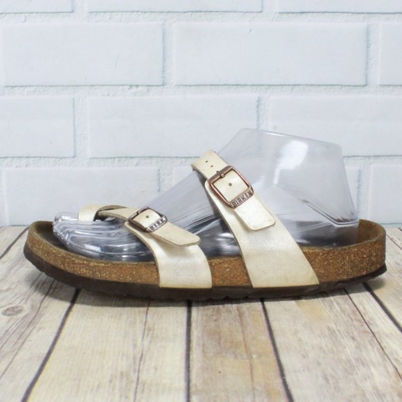 Birkenstock Shoes - BIRKENSTOCK Mayari Toe Hug Slip-on Sandals Size 7